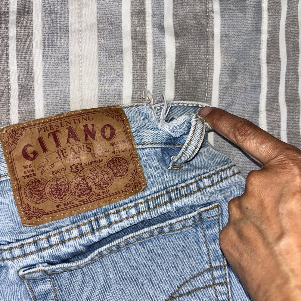 Gitano High Rise High Waisted Light Wash Mom Jean Denim Shorts Size 14 - Picture 7 of 12